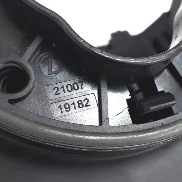 Suporte Caixa Fusível Bmw 320i F30 2013 2014 2015 2016 Nº 21007-19182