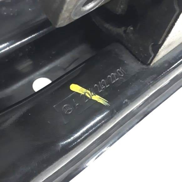 Travessa Suporte Coxim Câmbio Mercedes C180 Cgi 2013 2014 Nº A2042422201