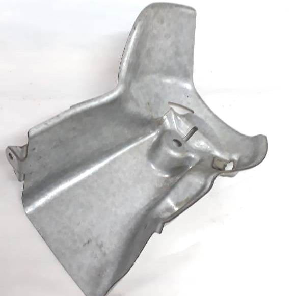Defletor Tampa Protetor Calor Mercedes C180 Cgi 2013 2014 Nº A2042400345