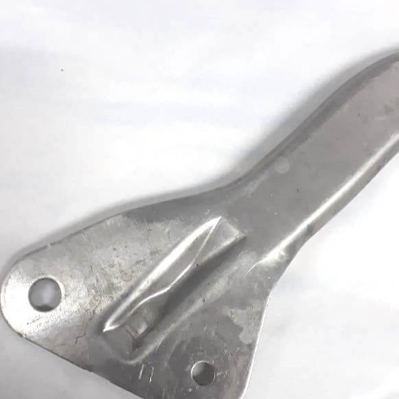 Suporte Travessa Inferior Protetor Carter Bmw 320i F30 2013 2014 2015 2016 Nº 51757262626
