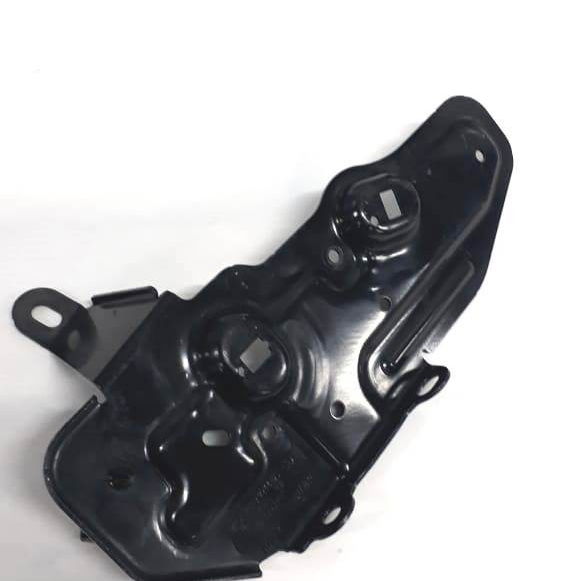 Suporte Tampa Placa Gargalo Combustível Bmw 320i F30 2013 2014 2015 2016 16127244171