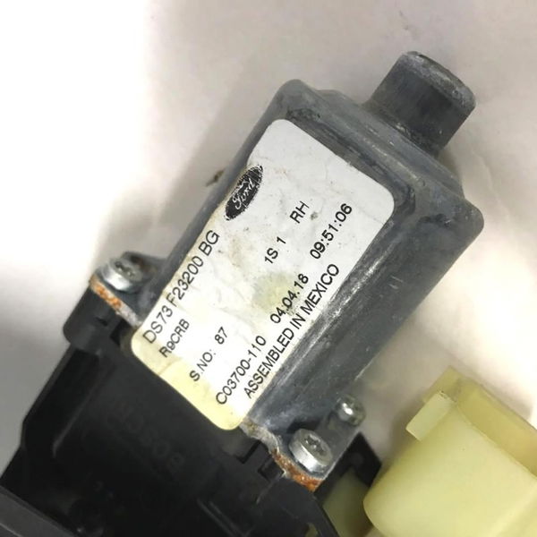 Máquina Vidro C/ Motor Dianteira Direita Fusion 2017 2018 Nº Ds73f23200bg