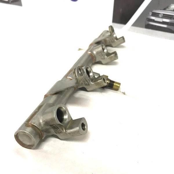 Flauta Bico Injetor Direita Touareg 4.2 V8 2007 2008 2009 2010 - 079133316e