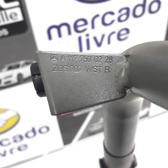 Dobradiça Direita Tampa Traseira Mercedes Cla 200 2017 2018