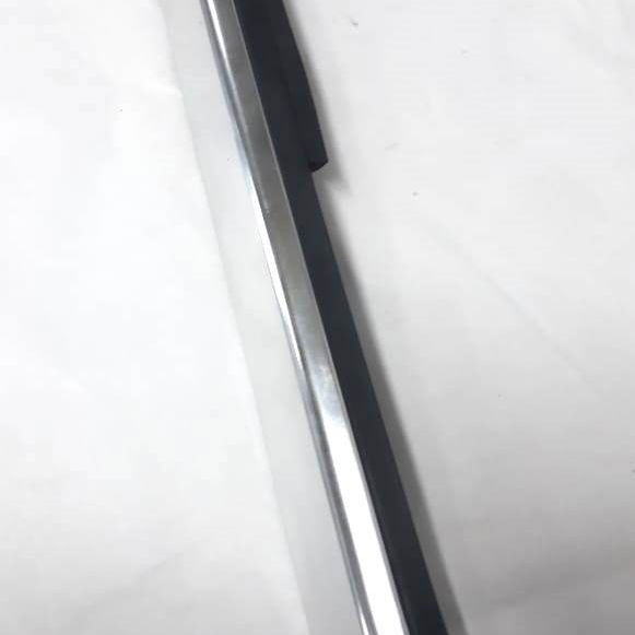 Pestana Porta Dianteira Esquerda Mercedes Gla 200 2017 2018