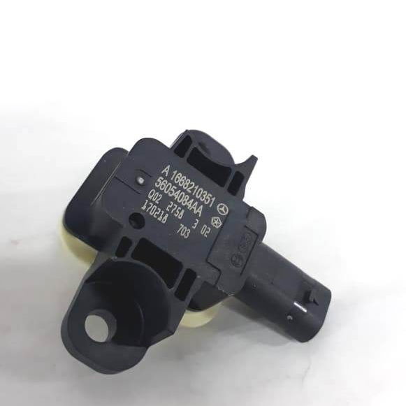 Sensor Airbag Impacto Lateral Direito Mercedes Gla 200 2018