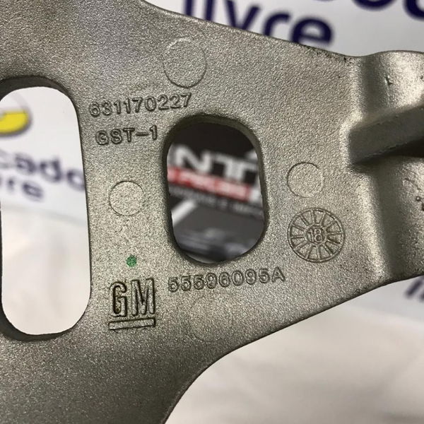 Suporte Compressor Ar Condicionado Gm Tracker 1.4 2017 2018