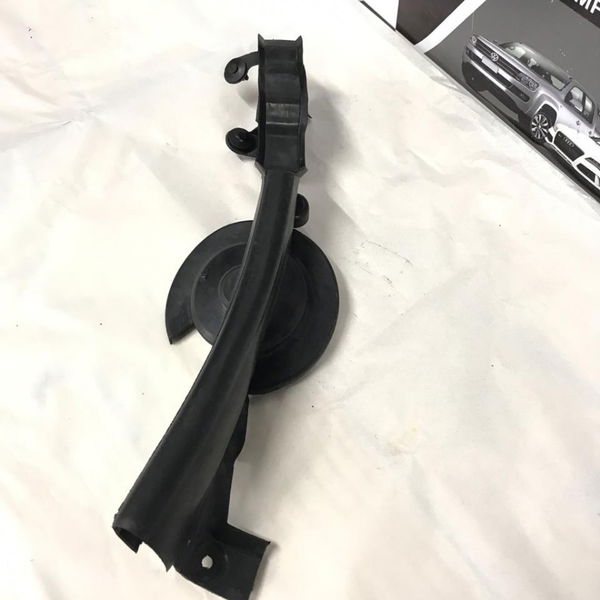 Vedação Aba Frontal Esquerda Bmw 320i F30 2013 14 2015 2016