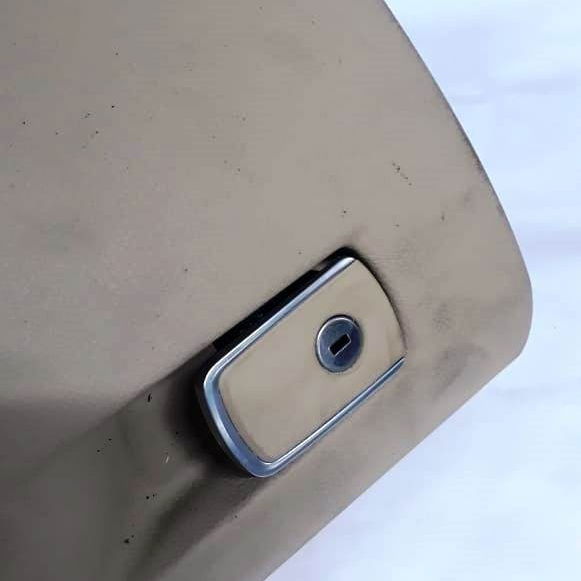 Tampa Porta Luvas Painel Bmw 320i F30 2013 2014 2015 2016 17