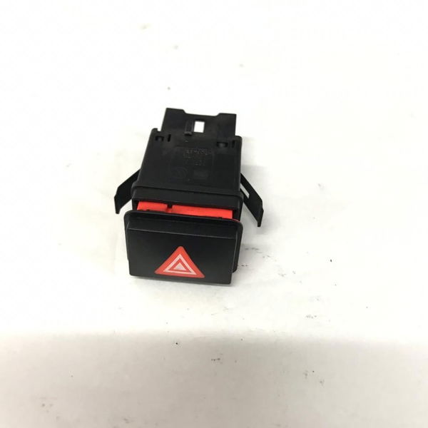 Botão Interruptor Pisca Alerta Cayenne V8 03 2004 2005 2006