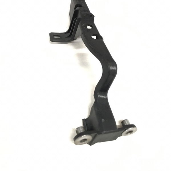 Suporte Esquerdo Radiador Cayenne 4.5 V8 2003 2004 2005 2006