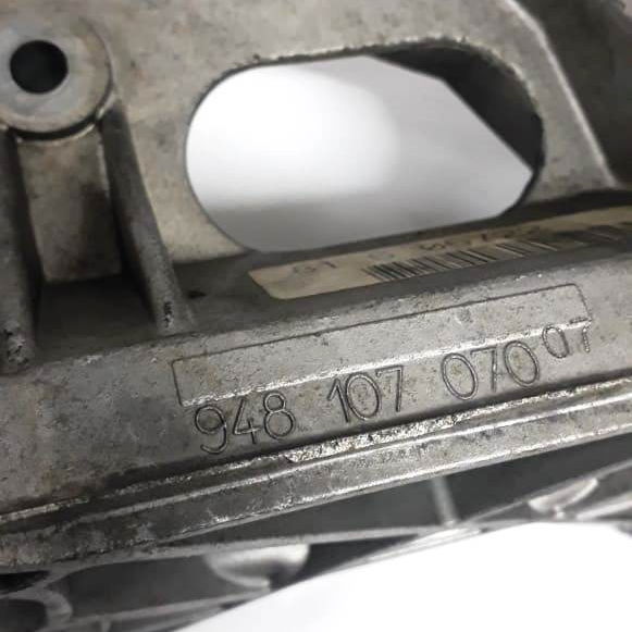 Suporte Filtro Óleo Cayenne 4.5 V8 2003 2004 2005 2006