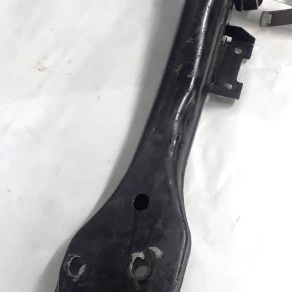 Suporte Travessa Coxim Câmbio Cayenne 4.5 V8 2004 2005 2006