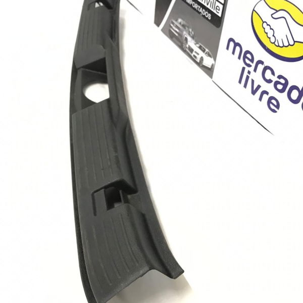 Acabamento Soleira Fechadura Porta Malas Ford Edge 2009 2010