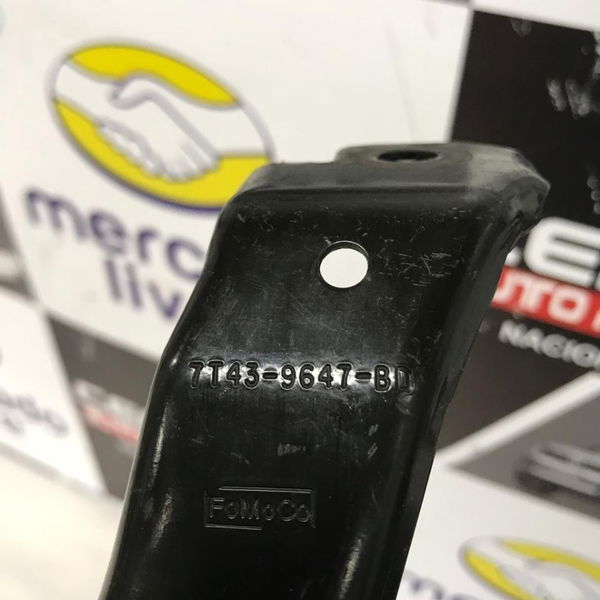 Suporte Fixação Ford Edge 3.5 V6 2009 2010 7t43-9647-bd