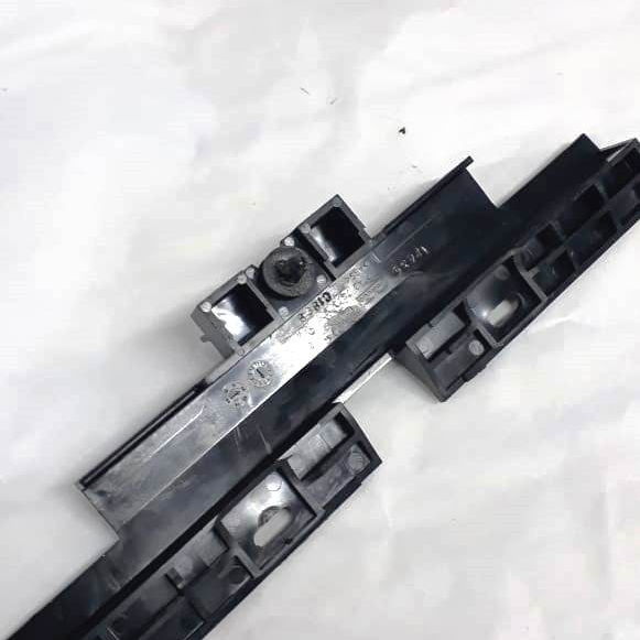 Suporte Fixação Ford Edge 2009 2010 7t43-78132b22