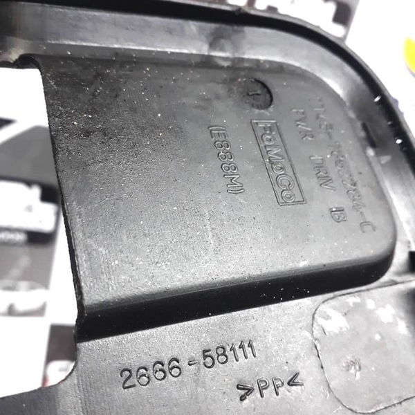 Acabamento Moldura Ford Edge 3.5 V6 2009 2010 7t43-7862284-c
