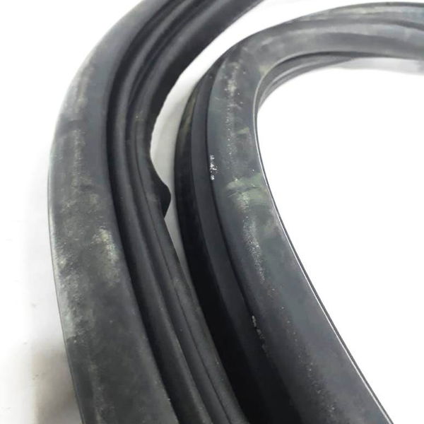 Borracha Tampa Traseira Porta Malas Ford Edge 3.5 2009 2010