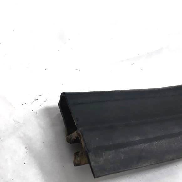 Borracha Spoiler Lateral Esquerdo Ford Edge 3.5 V6 2009 2010