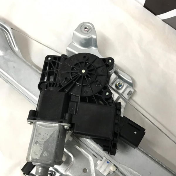 Máquina Vidro E Motor Traseira Esquerda Tracker 2017 2018