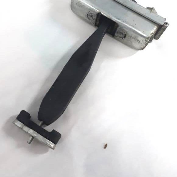 Limitador Porta Traseira Esquerda Ford Edge 3.5 2009 2010