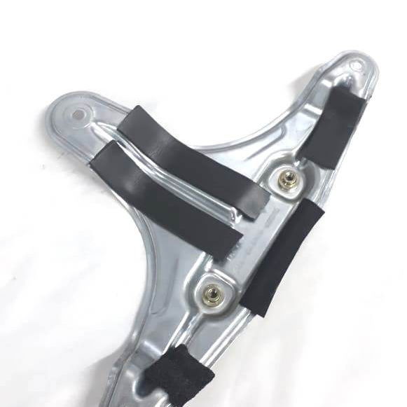 Suporte Máquina Vidro Traseira Direita Cayenne V8 2005 2006