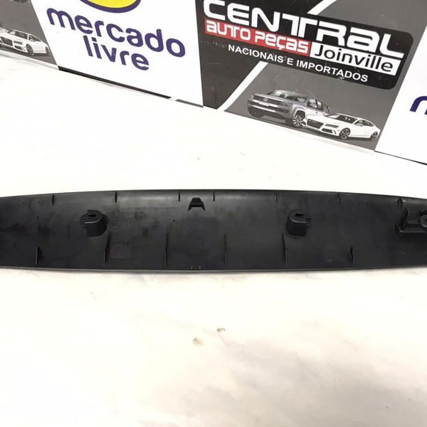 Acabamento Superior Central Tampa Traseira Bmw X1 2012 2013 
