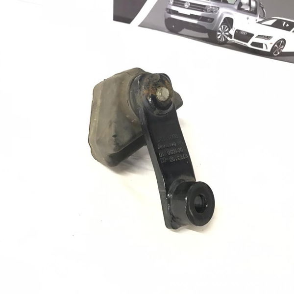 Suporte Amortecedor Vibração Bmw X1 Turbo 2012 2013 6773193