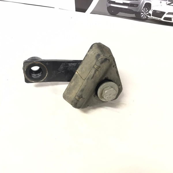 Suporte Amortecedor Vibração Bmw X1 Turbo 2012 2013 6773193