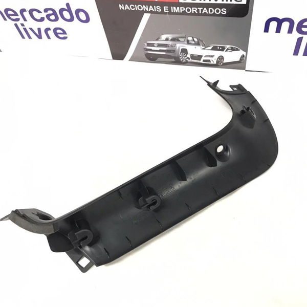 Acabamento Direito Tampa Traseira Bmw X1 Turbo 2012 2013