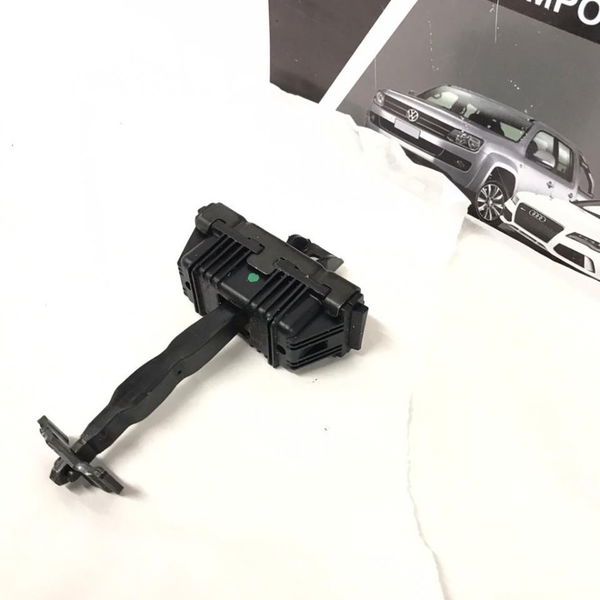 Limitador Porta Dianteira Direita Bmw X1 Turbo 2012 2013