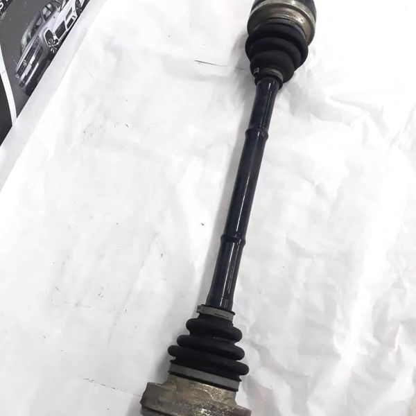 Semi Eixo Traseiro Esquerdo Bmw X1 2.0 Turbo 4x4 2012 2013
