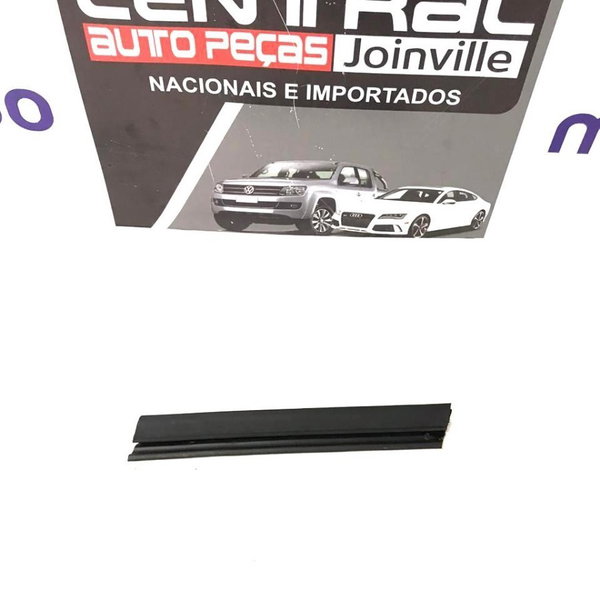Borracha Superior Porta Traseira Esquerda Bmw X1 2012 2013
