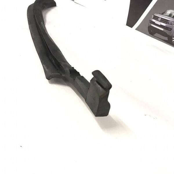 Borracha Anti Ruído Coluna Esquerda Bmw X1 2012 2013 7300261