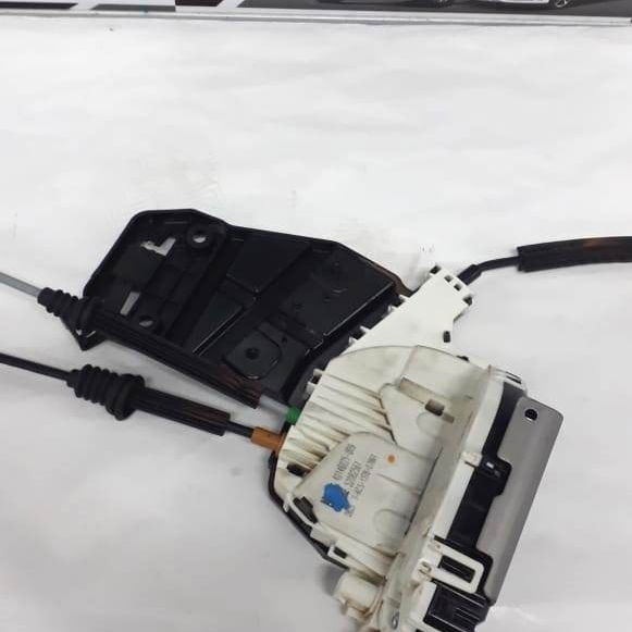 Fechadura Porta Traseira Direita Fiat Toro Volcano 2019 2020