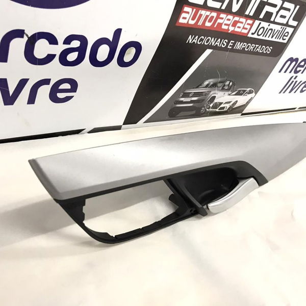 Moldura Maçaneta Interna Dianteira Direita Bmw X5 2015 2016