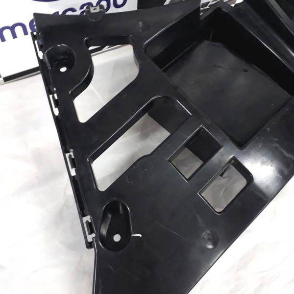 Guia Direito Parachoque Traseiro Bmw X5 35i F15 2015 2016