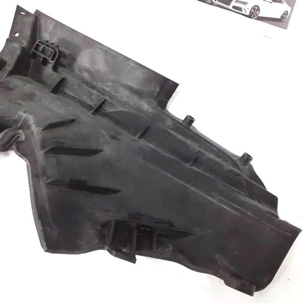 Defletor Esquerdo Partição Motor Bmw X5 F15 35i 2015 2016