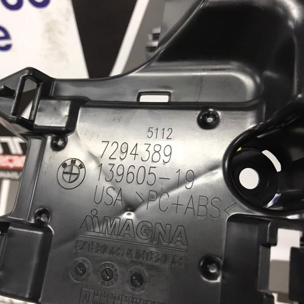 Guia Suporte Parachoque Traseiro Esquerdo Bmw X5 2015 2016