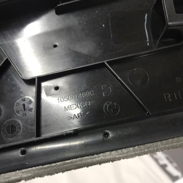 Acabamento Direito Console Bmw X5 F15 2015 2016 105067469c