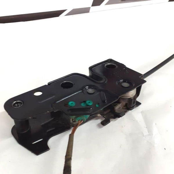 Fechadura Trava Capo Dianteiro Vw Amarok 2013 2014 2015