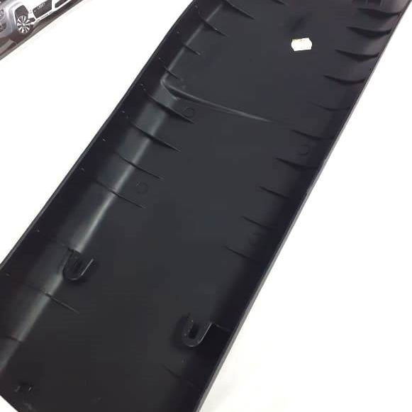 Acabamento Esquerdo Coluna Central Inferior Bmw X6 2013 2014