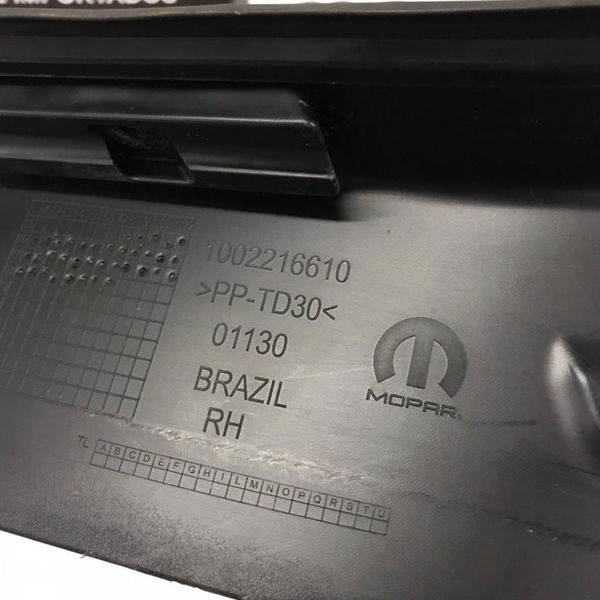 Acabamento Direito Caçamba Fiat Toro Volcano 2018 2019