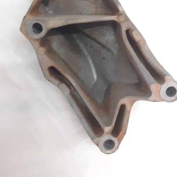 Suporte Coxim Motor Esquerdo Vw Amarok 2013 2014 2015