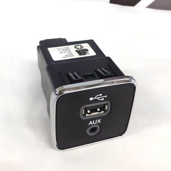 Entrada Auxiliar Tomada Usb 12v Fiat Toro 2.4 Flex 2017 2018