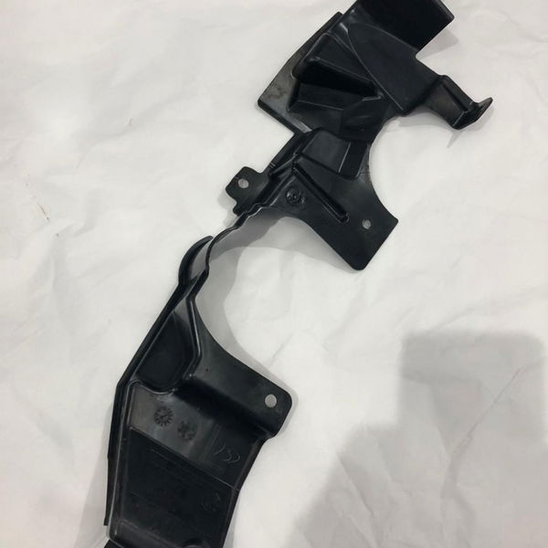 Defletor Esquerdo Superior Direção Bmw X6 3.0 35i 2013 2014