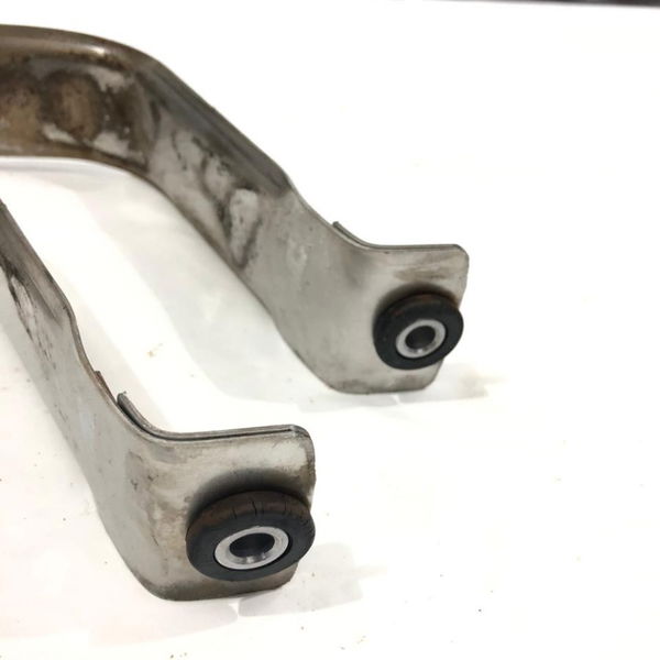 Par Suporte Travessa Tanque Combustível Bmw X6 3.0 2013 2014