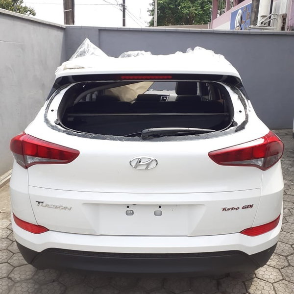 Tampa Traseira New Tucson Gls 1.6 Turbo 2018 2019 Branco