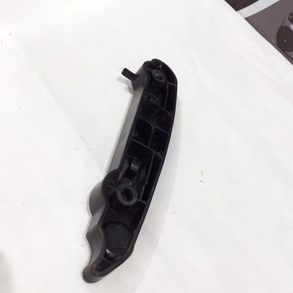 Suporte Guia Direito Parachoque Dianteiro Evoque 2014 2015