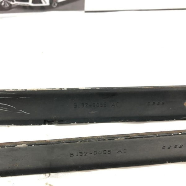 Par Cinta Suporte Tanque Combustível Evoque 2013 2014 2015